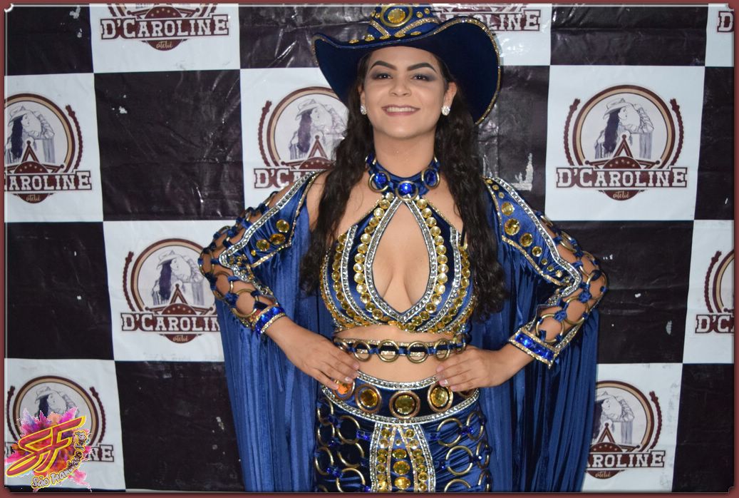 DESFILE DA RAINHA DA EXPOVALE 2019